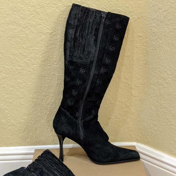 Loretta Pettinari - Picture 8 of 12